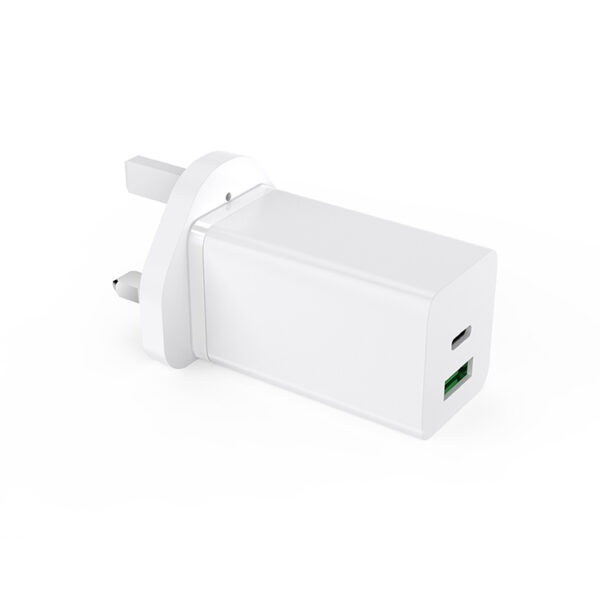 65W GaN Charger PD 3.0 USB C Wall Charger with US/UK/EU Plug Charger 3 Port Fast Charger For iPhone 13 Pro Max/13 Pro/13/13 Mini - Image 6